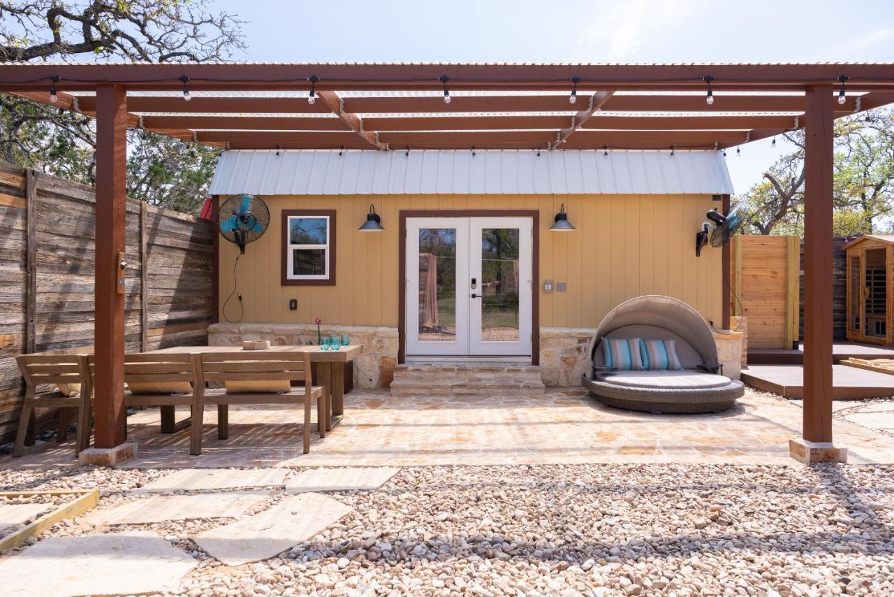 Vila Romantic Tiny Luxury Retreat W Heated Pool, Sauna N Outdoor Shower In Wimberley 10 Acres Exteriér fotografie