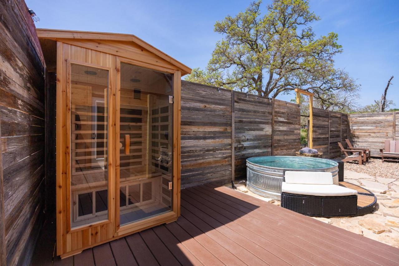 Vila Romantic Tiny Luxury Retreat W Heated Pool, Sauna N Outdoor Shower In Wimberley 10 Acres Exteriér fotografie