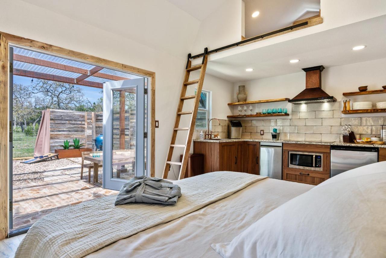 Romantic Tiny Luxury Retreat W Heated Pool, Sauna N Outdoor Shower In Wimberley 10 Acres Exteriér fotografie